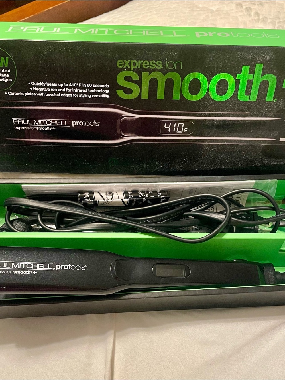 Paul Mitchell Pro Tools Smooth Flat Iron - Black with Green Accents